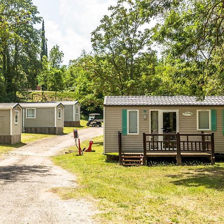 Camping Les Rives Du Lac De Vinca ภายนอก รูปภาพ
